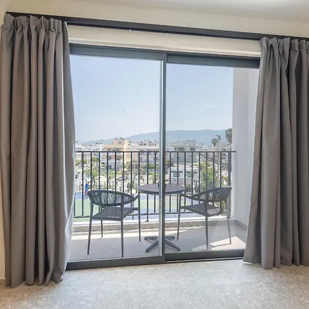 Megea City Suites